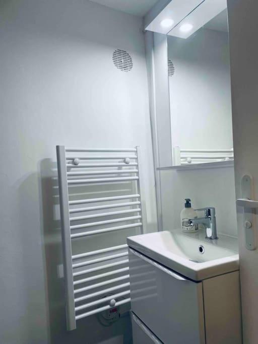 Le P'Tit Stud' Apartman Castres  Kültér fotó